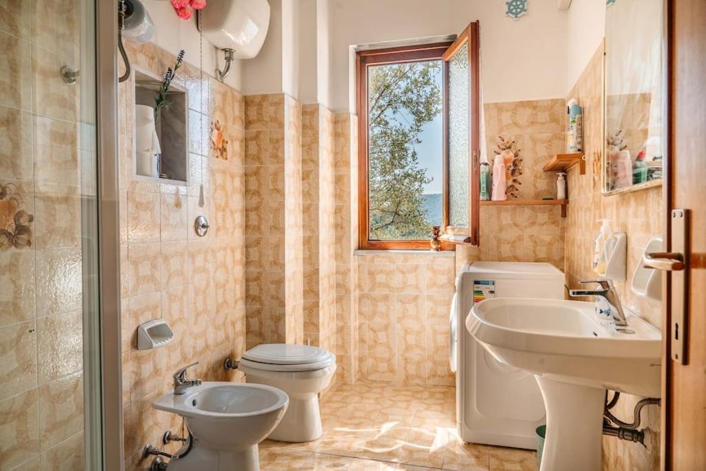 Turri House-wifi-garden-barbecue-parking Holiday home
